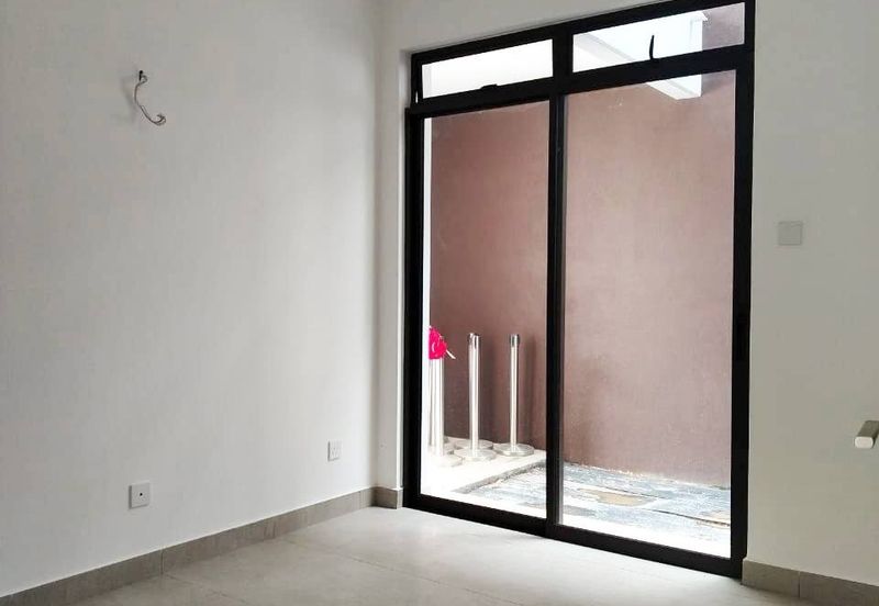 3 Storey Terrace Type B Fasa 2 The Mulia Residences Cyberjaya For Sale