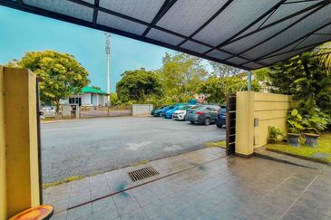 CORNERLOT Triple Storey Terrace Subang Bestari U5 Shah Alam For Sale