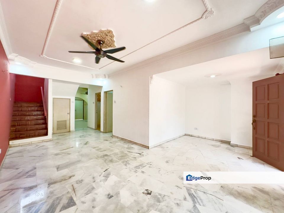 Double Storey Terrace Taman Pinggiran USJ 3 Subang Jaya For Sale, Selangor, USJ