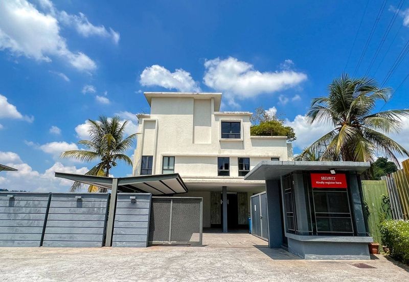 EN BLOC CONDOMINIUM at Bangsar for SALE