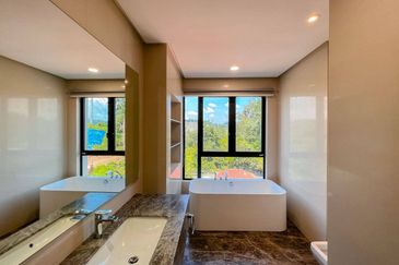 EN BLOC CONDOMINIUM at Bangsar for SALE