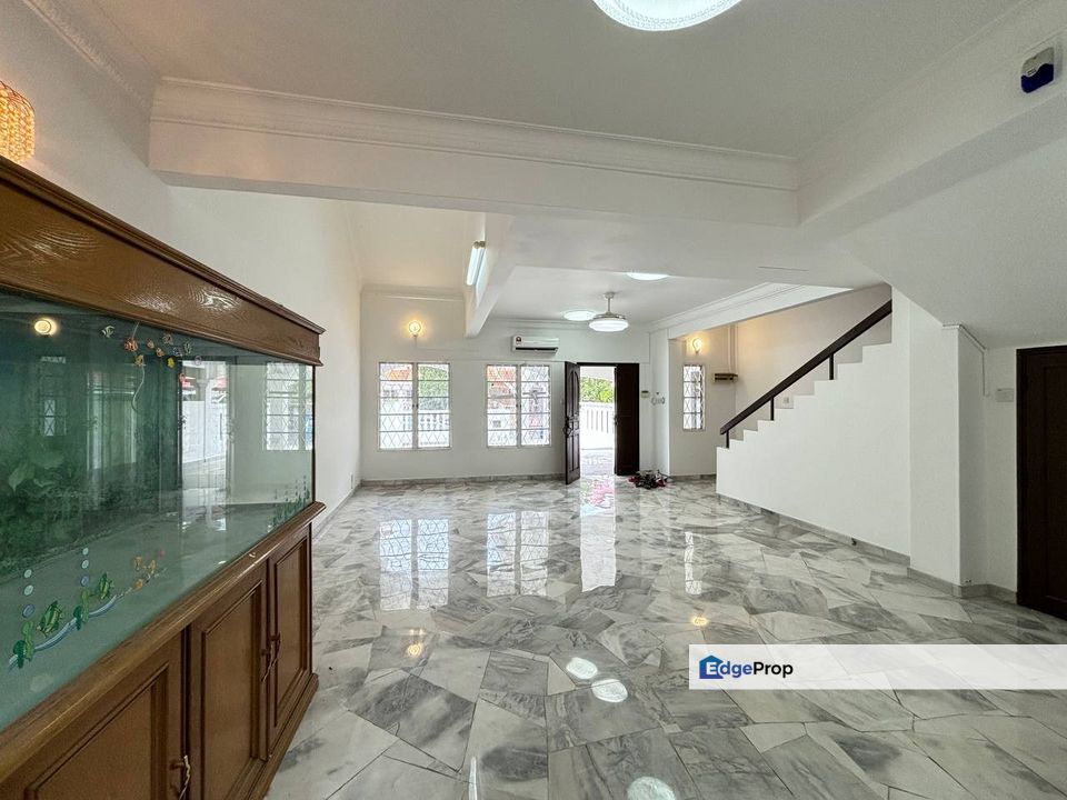 [NEWLY RENOVATED] Double Storey Terrace USJ 6, Selangor, USJ