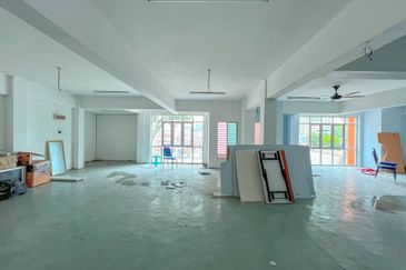 Bandar Tun Razak Business Centre