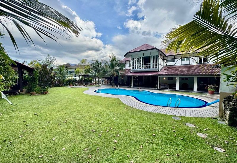 KGSAAS Golf Club, Seksyen 13