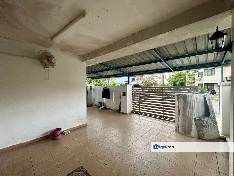 Seksyen 17 Shah Alam EXTENDED Double Storey Semi D Cluster House For Sale, Selangor, Shah Alam