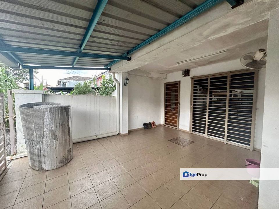Seksyen 17 Shah Alam EXTENDED Double Storey Semi D Cluster House For Sale, Selangor, Shah Alam