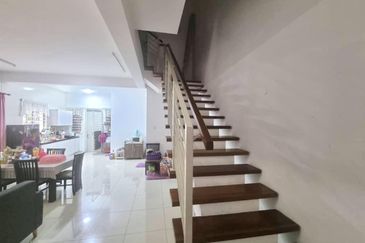 Ariza Elmina Gardens