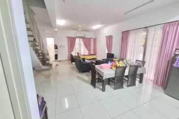 Ariza Elmina Gardens