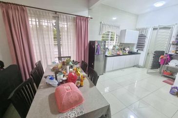 Ariza Elmina Gardens