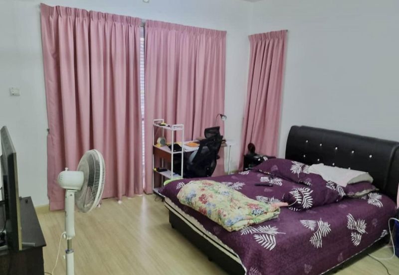 Ariza Elmina Gardens