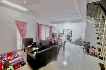 Ariza Elmina Gardens