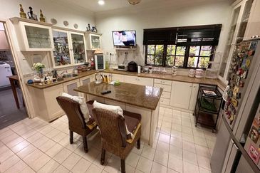 Seksyen 8, Kota Damansara