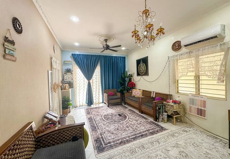 Desa Salak Akasia, Sepang