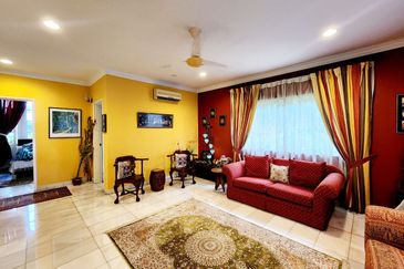 KGSAAS Golf Club, Seksyen 13