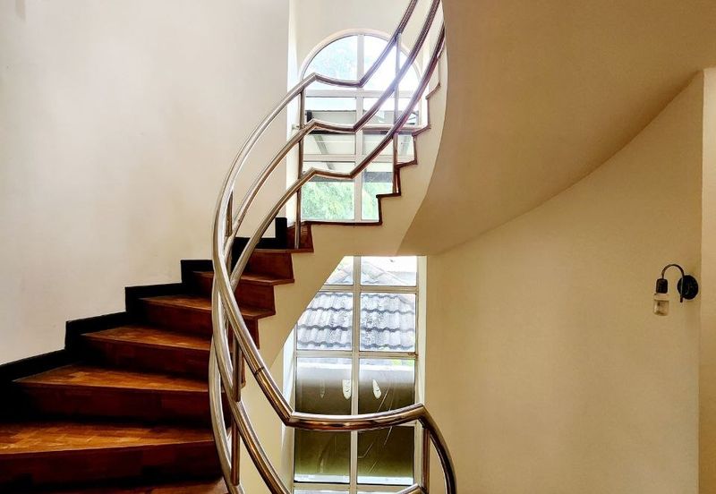 KGSAAS Golf Club, Seksyen 13