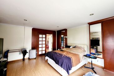 KGSAAS Golf Club, Seksyen 13