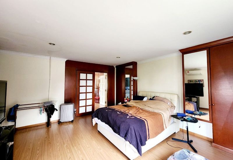 KGSAAS Golf Club, Seksyen 13