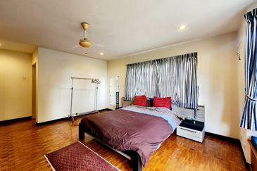 KGSAAS Golf Club, Seksyen 13