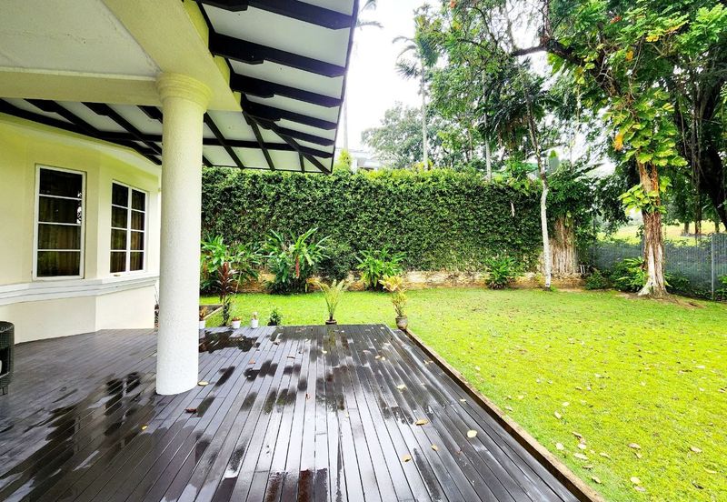 KGSAAS Golf Club, Seksyen 13