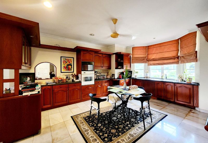 KGSAAS Golf Club, Seksyen 13