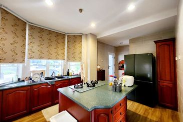 KGSAAS Golf Club, Seksyen 13