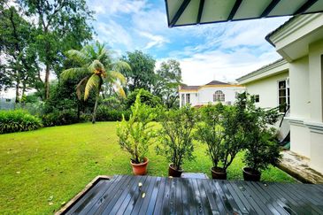 KGSAAS Golf Club, Seksyen 13