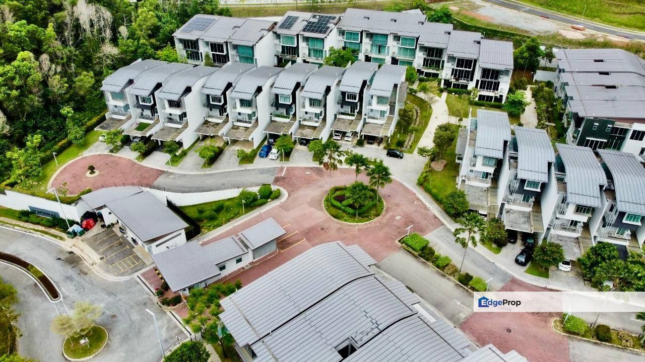 Symphony Hills Schumann Cyberjaya Triple Storey Terrace House For Sale, Selangor, Cyberjaya