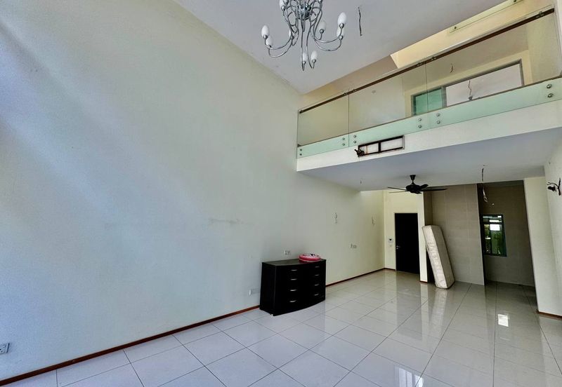 Symphony Hills Schumann