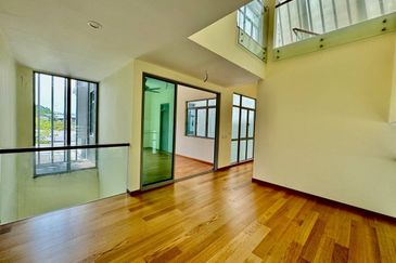 Symphony Hills Schumann