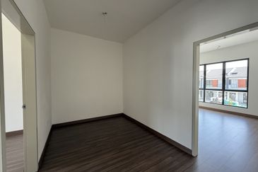 Casira 3 @ Bandar Bukit Raja