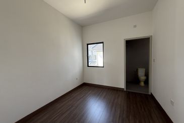 Casira 3 @ Bandar Bukit Raja