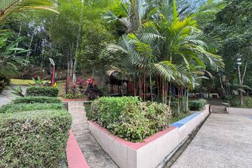 Pekan Ulu Yam (Lama)