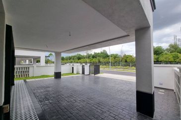 Hevea Elmina Gardens