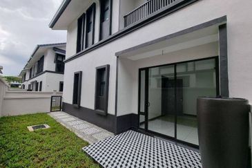 Hevea Elmina Gardens