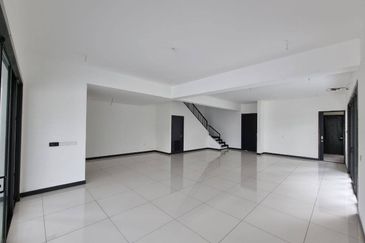 Hevea Elmina Gardens