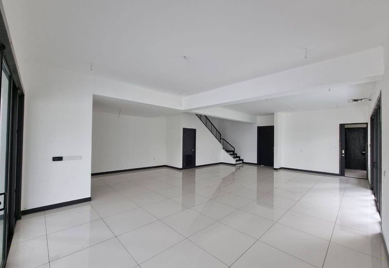 Hevea Elmina Gardens