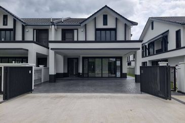 Hevea Elmina Gardens