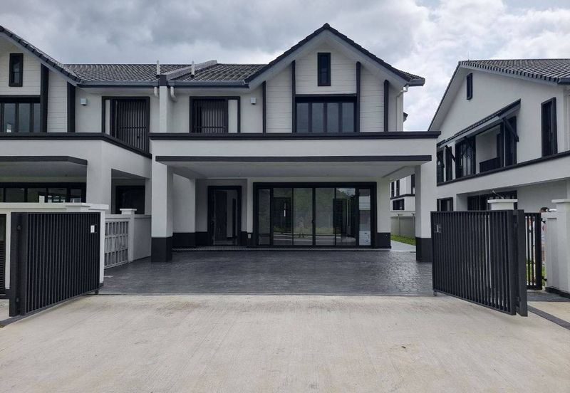 Hevea Elmina Gardens