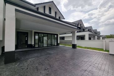 Hevea Elmina Gardens