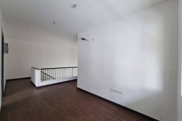 Hevea Elmina Gardens