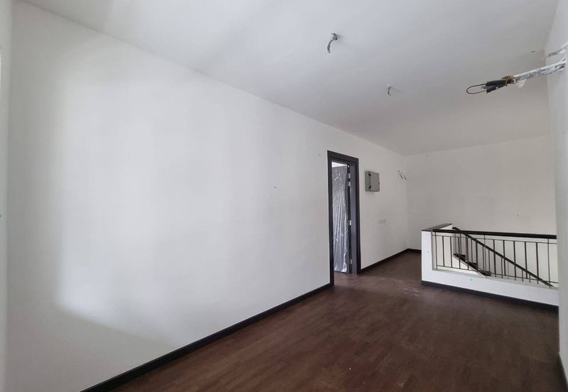 Hevea Elmina Gardens