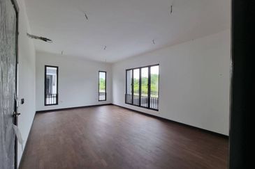 Hevea Elmina Gardens