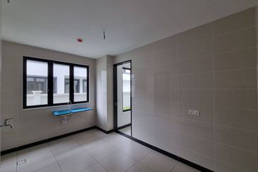 Hevea Elmina Gardens