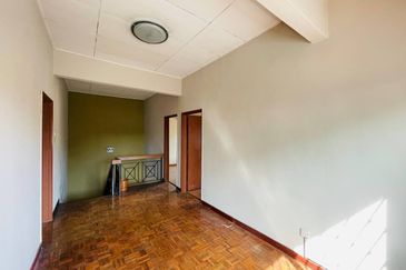 Jalan Paladium 7/33B