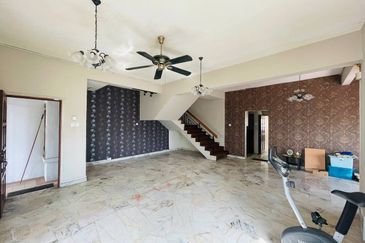 Jalan Paladium 7/33B