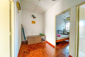 Seksyen 11, Shah Alam