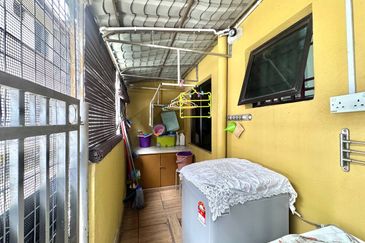 Seksyen 11, Kota Damansara