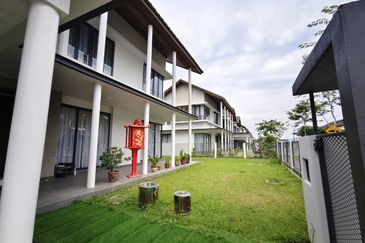 Tiana Elmina Gardens