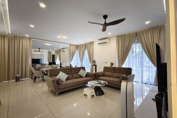 Tiana Elmina Gardens