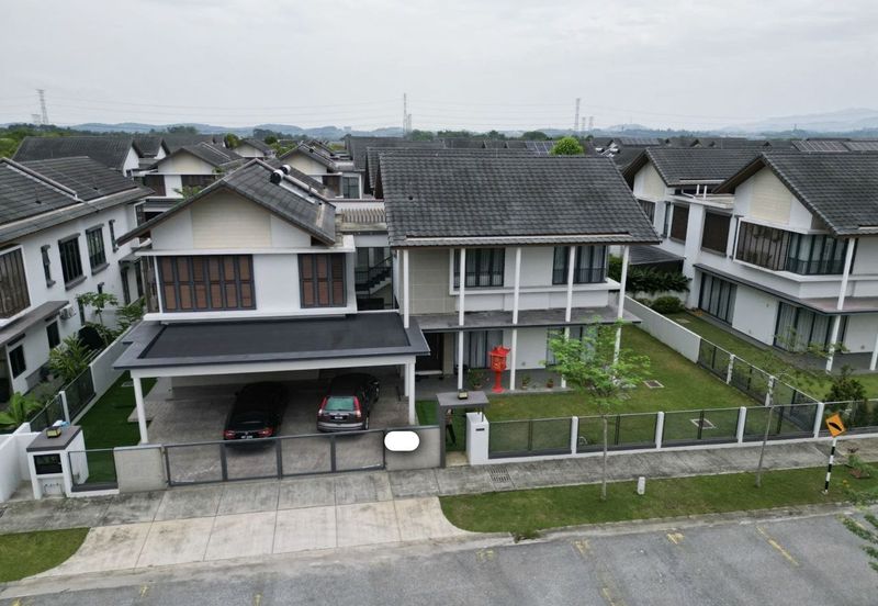 Tiana Elmina Gardens